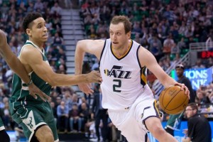  纽卡斯尔联轻取伯恩茅斯跻身积分榜前列