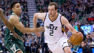  纽卡斯尔联轻取伯恩茅斯跻身积分榜前列