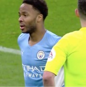  曼城逆转阿森纳豪取五连胜  