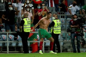  摩纳哥主场强势逆转，本耶德尔补时绝杀定乾坤