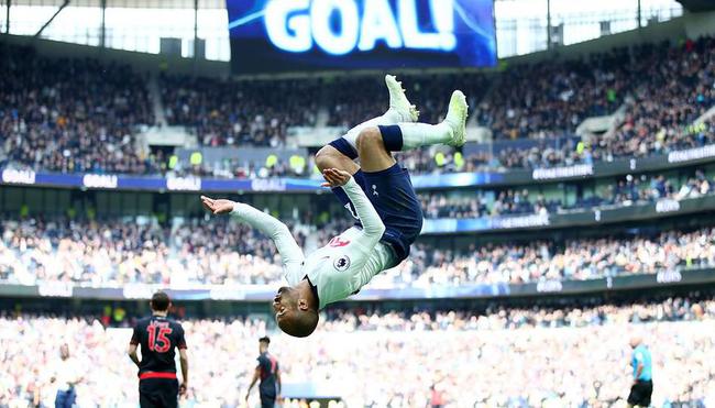  威尔逊帽子戏法伯恩茅斯客场大胜卢顿上演保级奇迹